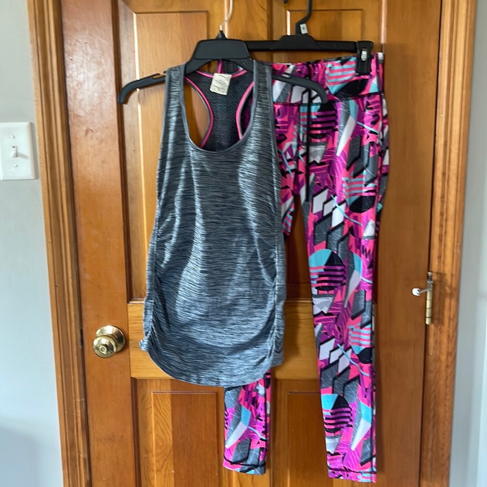 Womens 4-6 workout clothes